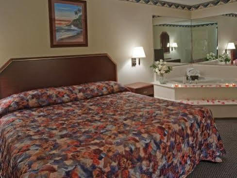 Americas Best Value Inn & Suites Slidell Exterior foto